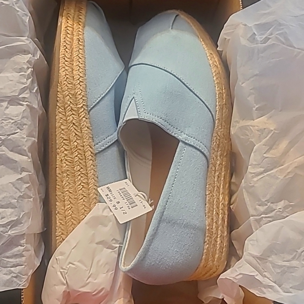 Brand new American Eagle women's shoes